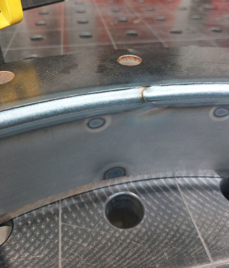 Détail d'une soudure CMT au robot