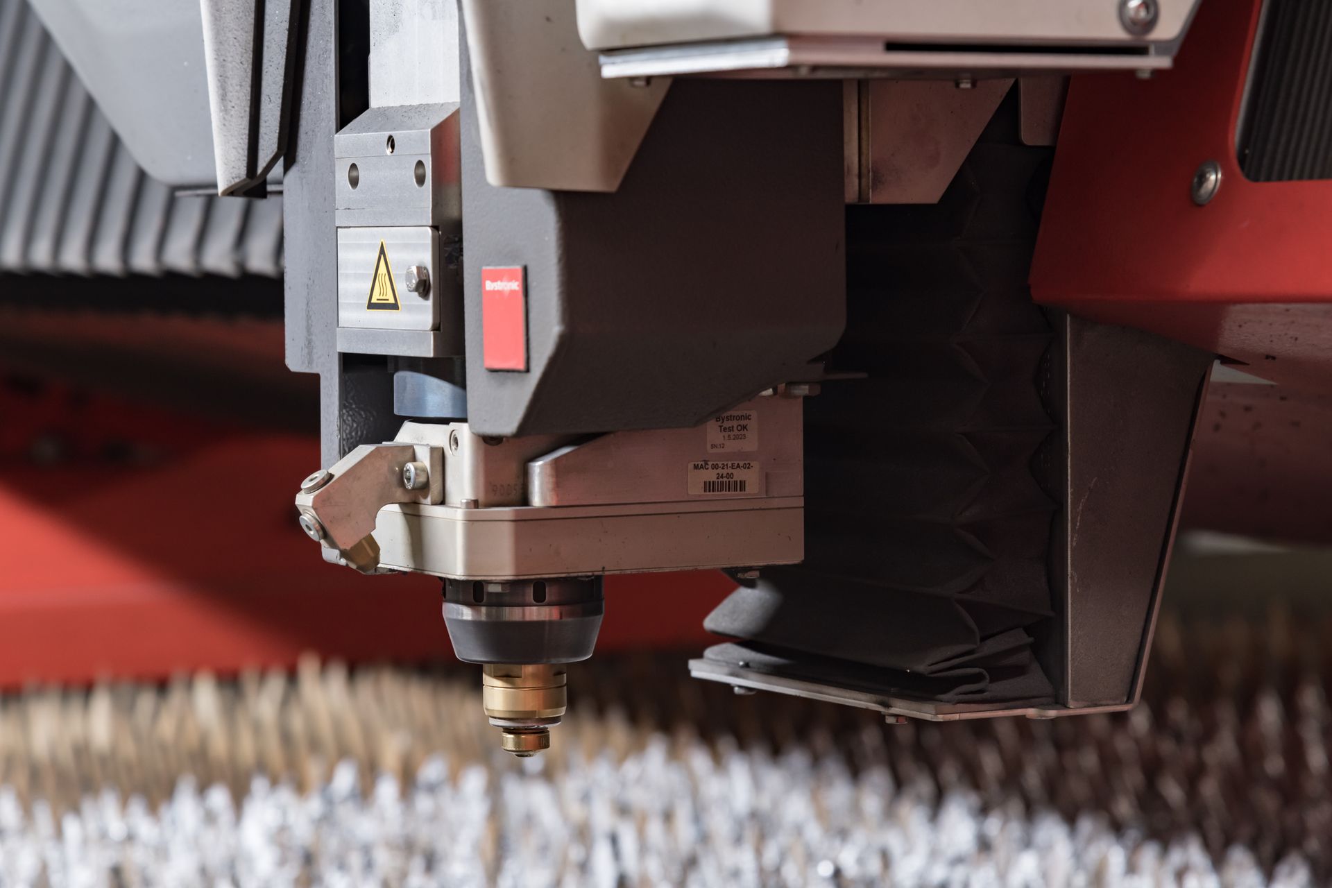 des-machines-innovantes-et-compl-mentaires-pour-le-travail-du-m-tal